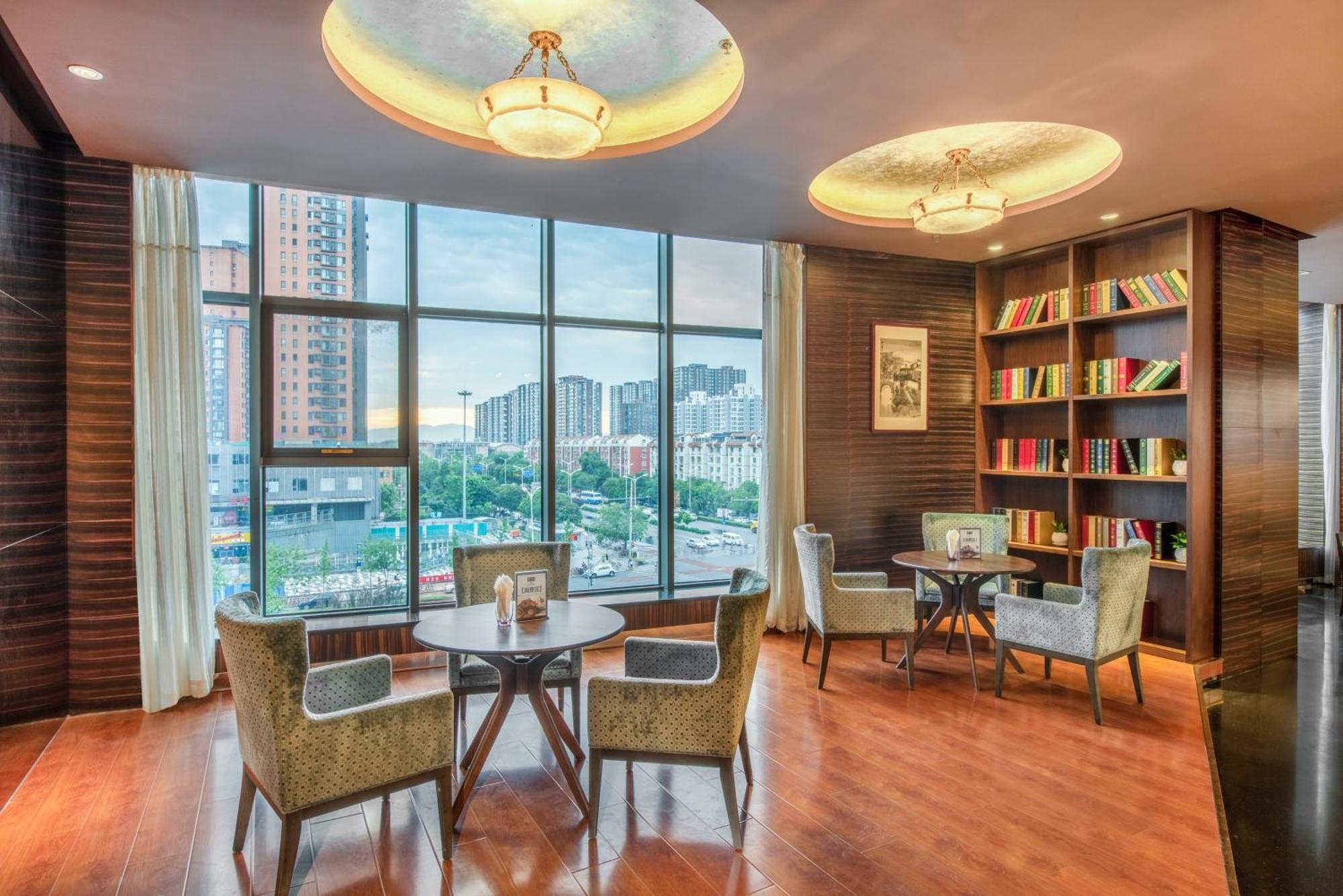 Holiday Inn Express Beijing Huacai, an IHG Hotel Bagian luar foto